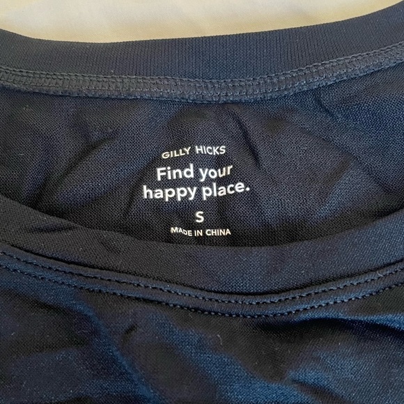 Black Gilly Hicks Round Neck Crop - Picture 2 of 3